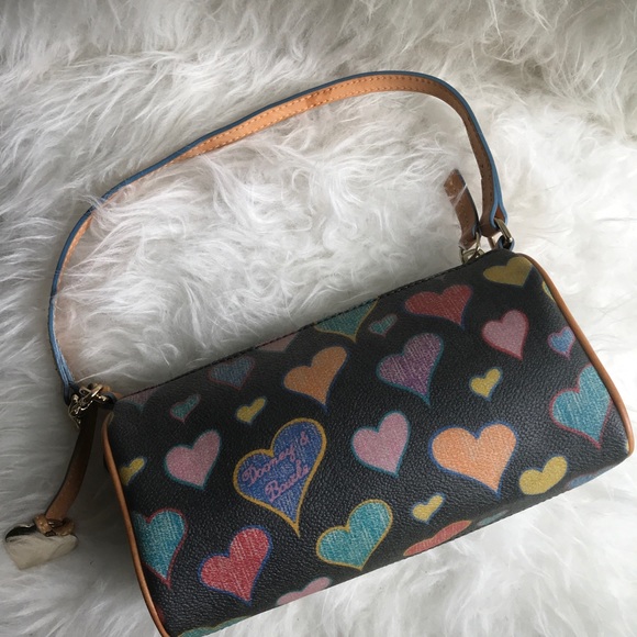 Authentic Beautiful heart Dooney & Bourke Clutch - Picture 3 of 3